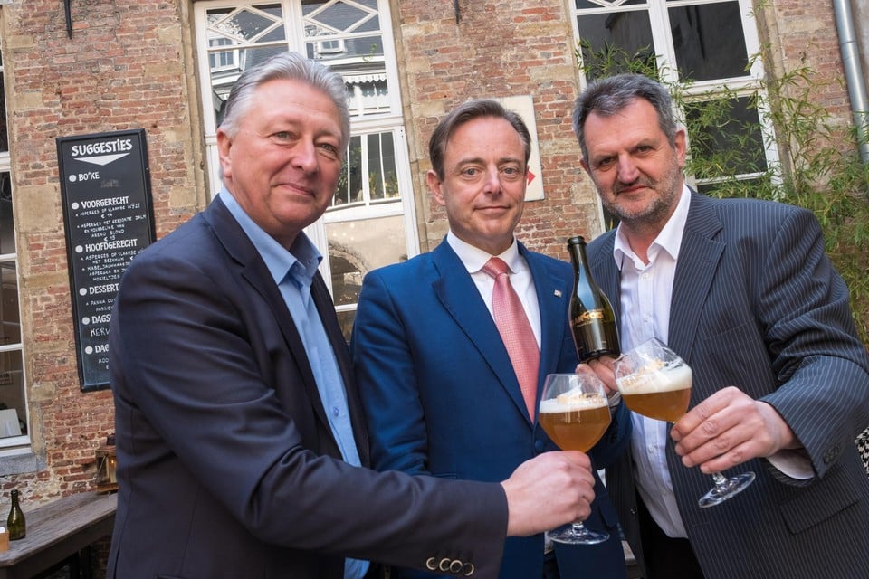 Danny Verstraeten, Bart De Wever en Patrick Van Gompel bij de lancering van de François Grand Cru in 2017.