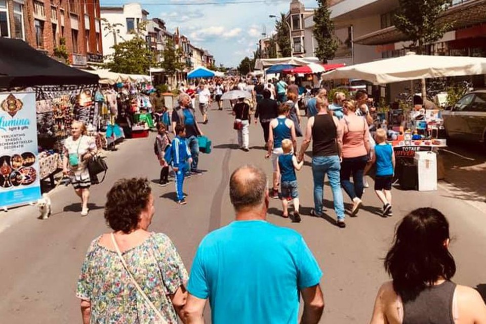 De Gallifortlei heeft een lange traditie aan rommelmarkten. Zondag is het (eindelijk) opnieuw zover, tijdens de wielerkoers 2 Districtenpijl Ekeren-Deurne.