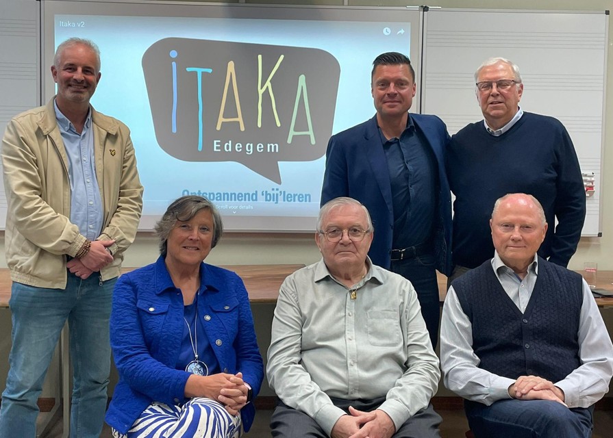 Het bestuur van Itaka kreeg bezoek van onderwijsschepen Koen Michiels en burgemeester Koen Metsu.