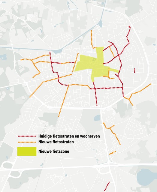 Het ruime stadshart (geel) rondom de Grote Markt wordt één grote centrumfietszone van 24 fietsstraten. Het nieuwe netwerk omvat 17 kilometer wegen waar de tweewielers heersen, drie keer zo veel als nu. 