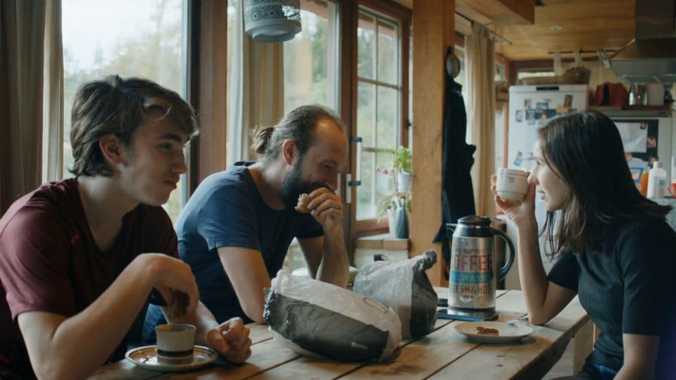 Aan de ontbijttafel maakten Francesco en Magali terloops hun geheime trouwplannen bekend.