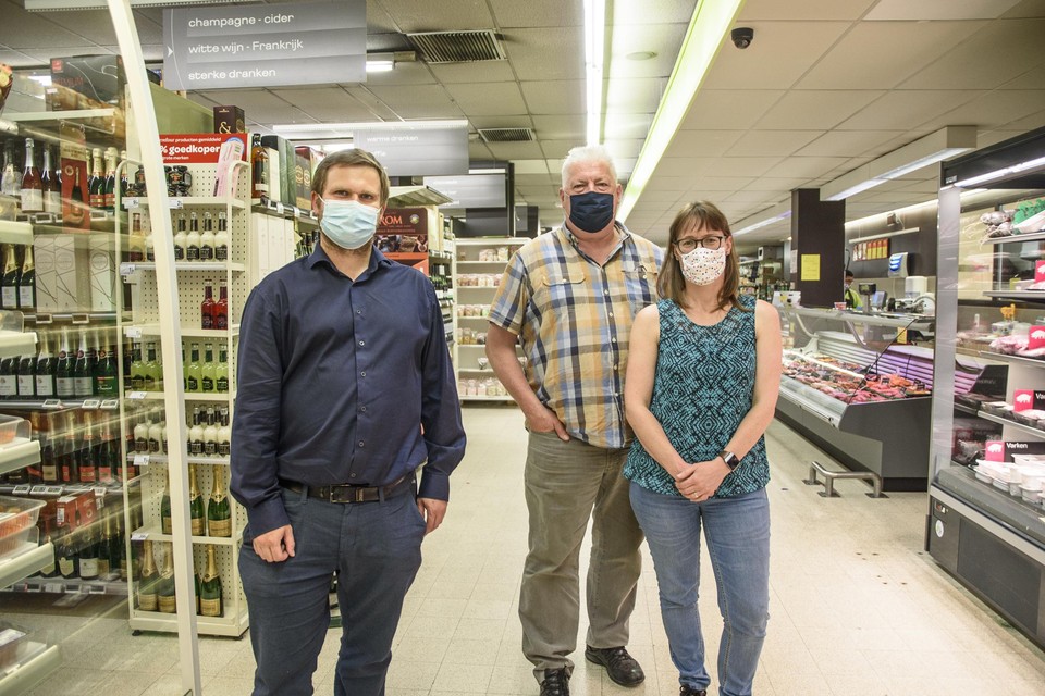 Bart Vanmarcke met Gust en Veronique Casteels in Carrefour Market.