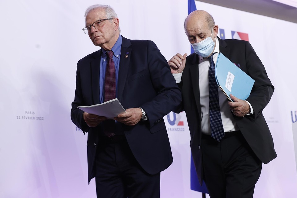 Josep Borrell en Frans minister van Buitenlandse Zaken Jean-Yves Le Drian. 