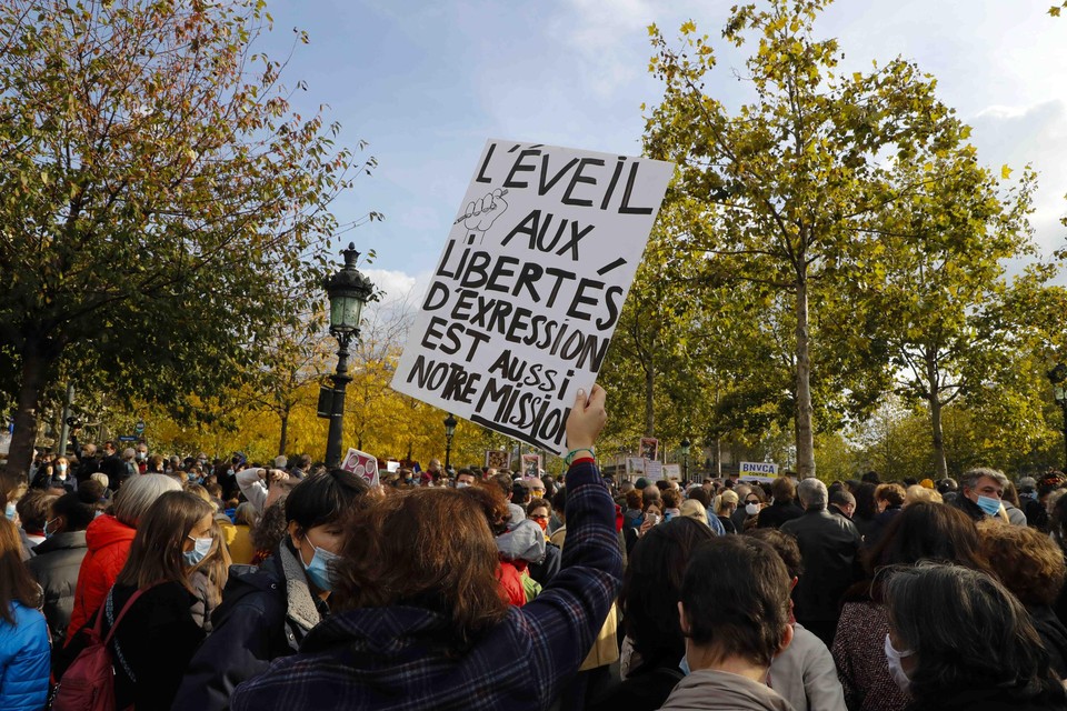 De onthoofding van de leerkracht lokte massaal protest uit in Parijs 