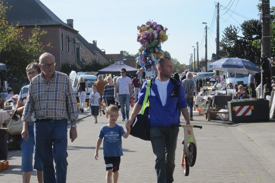 De rommelmarkt van Viersel. Je komt nooit met lege handen thuis.
