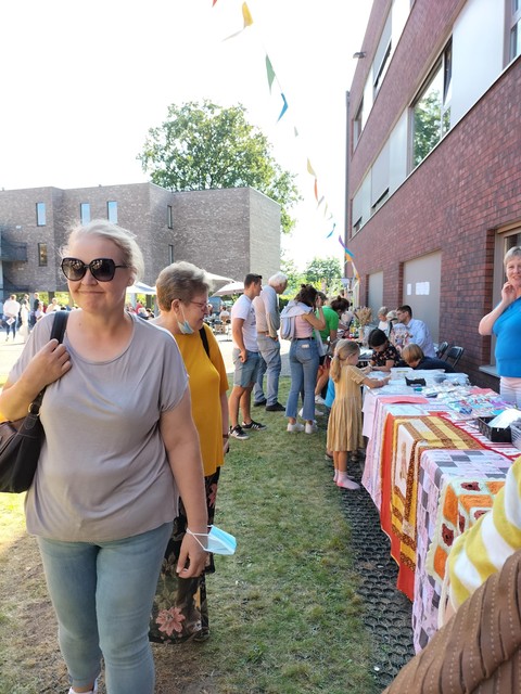 Iedereen was welkom op de herfstmarkt in het Sint-Lenaartshof.