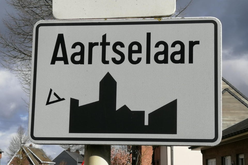 Nieuw terrasreglement in Aartselaar.