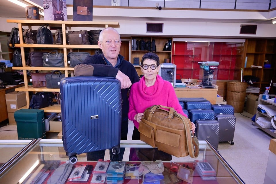 Oom of meneer Korst Wolk Lederwaren Coppé stopt na 66 jaar: “Winkels zoals die van ons worden steeds  zeldzamer” (Antwerpen) | Gazet van Antwerpen Mobile