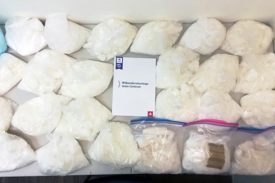 In de villa in Brecht trof de politie 25,45 kilo crystal meth aan.