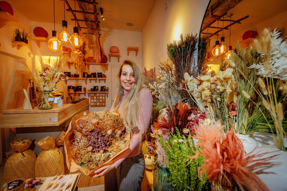 Natascha Goovaerts helpt haar mama bij de opstart van Wildflowers.