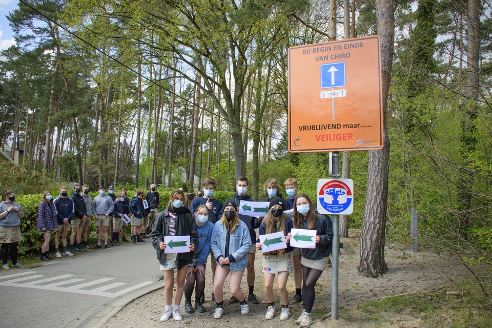 De vraag om suggestieve verkeersborden te plaatsen, kwam van de jeugdvereniging zelf.