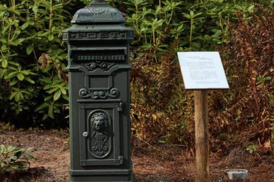 Op de centrale begraafplaats van Meerhout komt een ‘Brief aan de hemel’-brievenbus. 