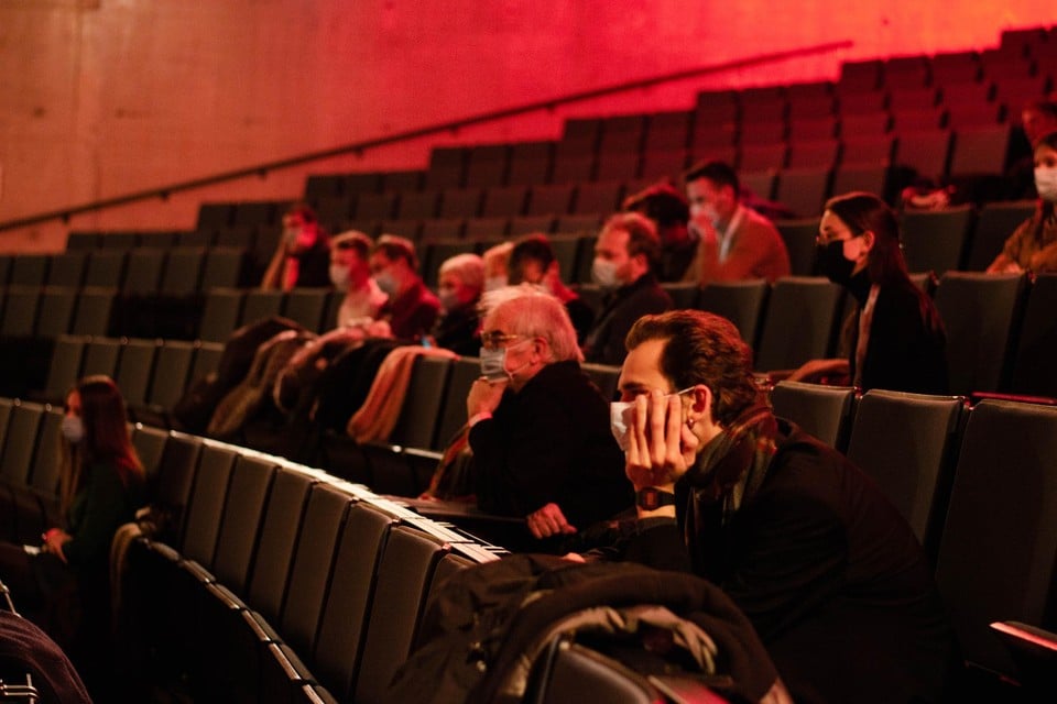 Afgelopen vrijdag golden er tijdens het Kortfilmfestival van Cinema ZED nog soepelere regels. 