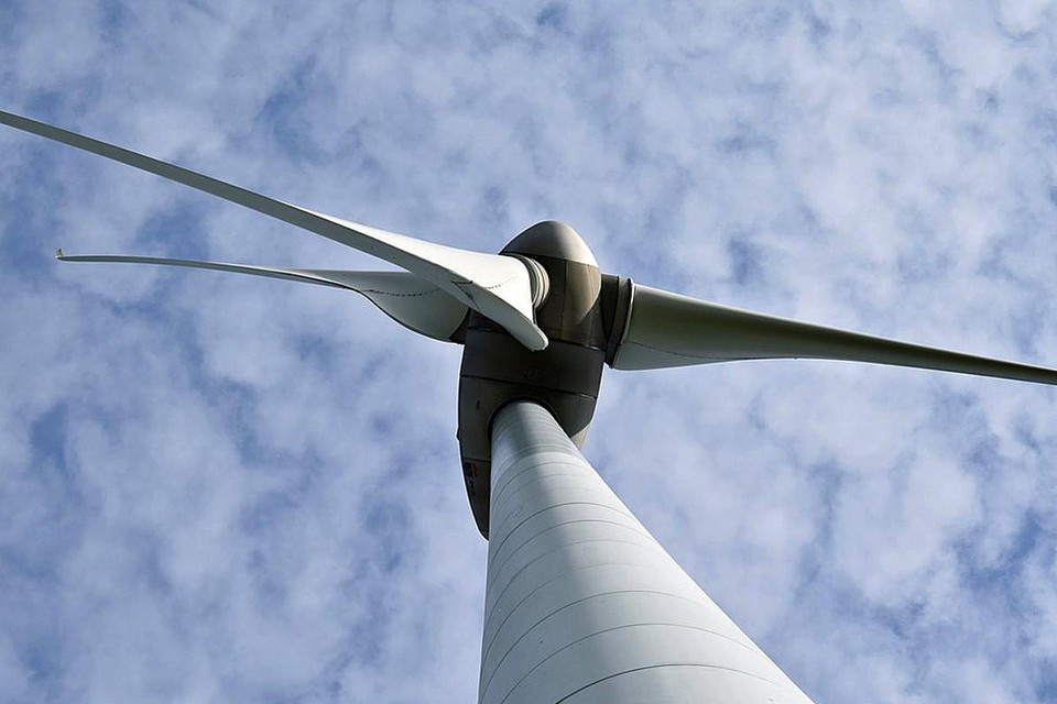 Vlaams minister Zuhal Demir besloot eerder om geen omgevingsvergunning te leveren aan de windturbines.