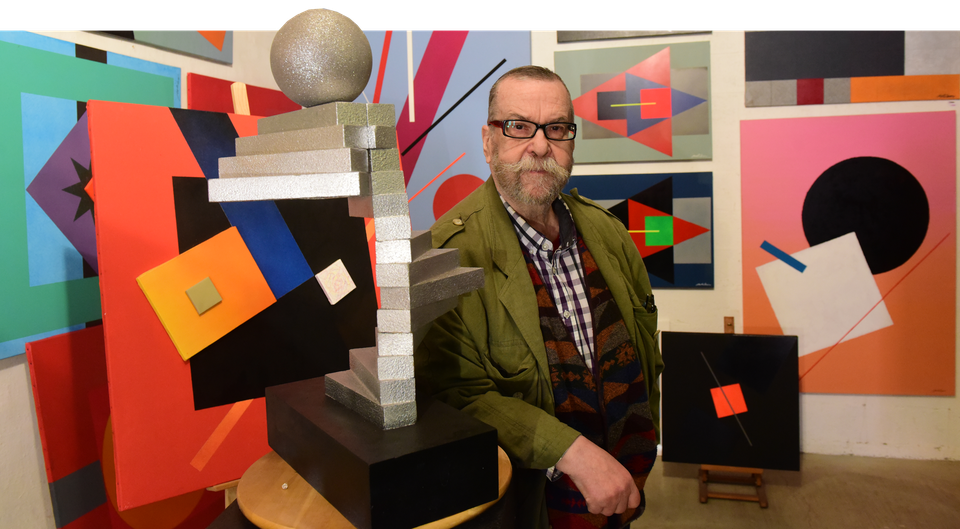 Paul Ibou in zijn atelier.