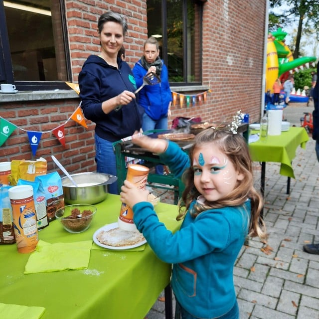 Heerlijke pannenkoeken mochten natuurlijk niet ontbreken op het feest van de Gezinsbond in Tielen.