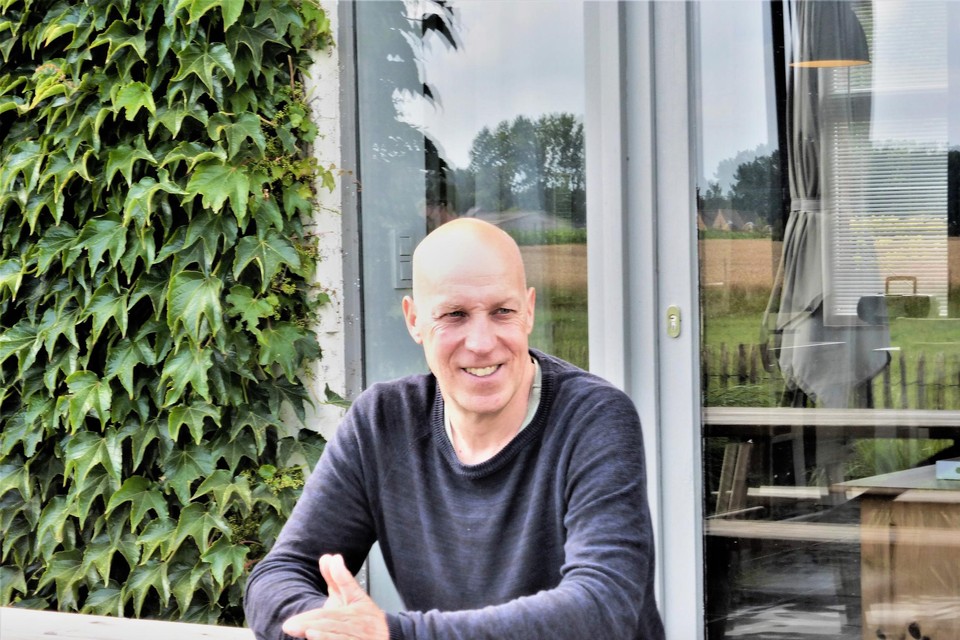 Peter Knapen heeft na dertig jaar zijn eerste boek af.