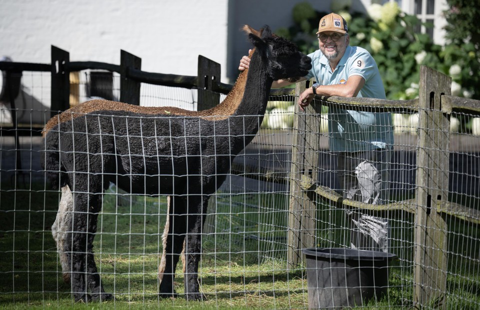 “Tijdens de coronaperiode heb ik samen met mijn jongste zoon Sieben ‘Richard en zijn bruur’ opgericht, een horecazaak in onze boerderij in Gierle.”