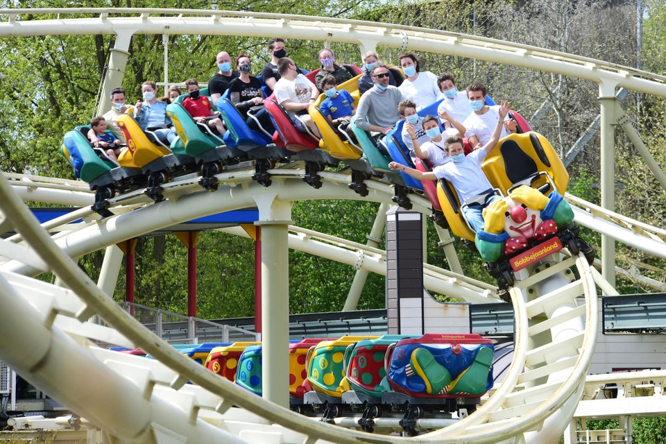 Enkel de buitenattracties zijn open en bezoekers moeten een ticket reserveren.