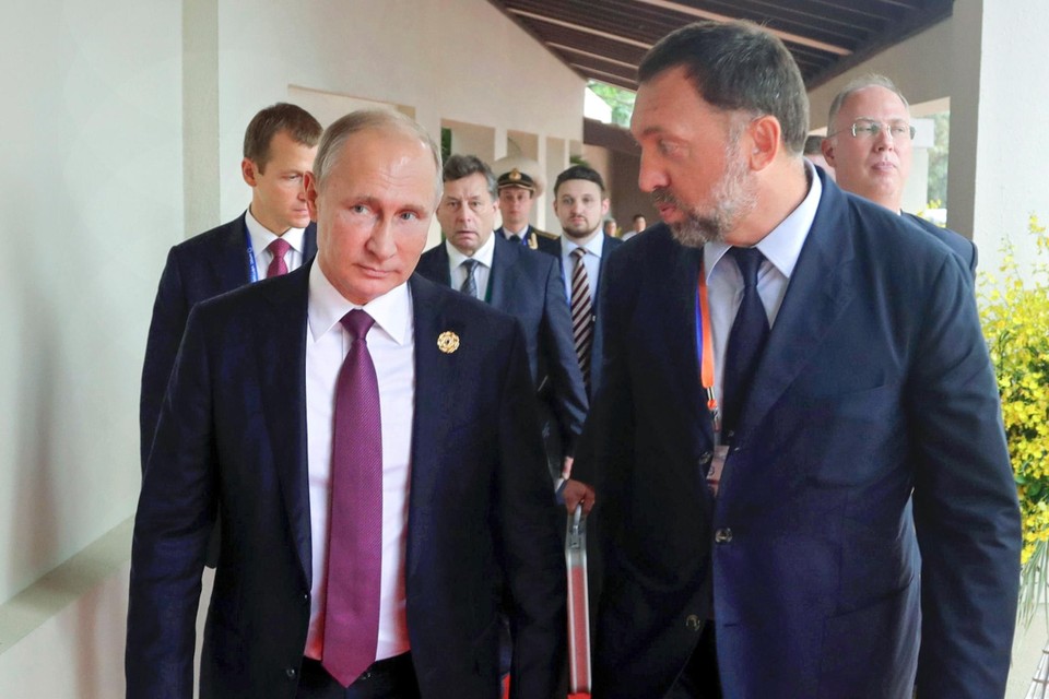 Vladimir Poetin en oligarch Oleg Deripaska 
