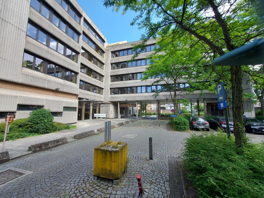 De atoomschuilkelder bevindt zich negen meter onder het administratief centrum.