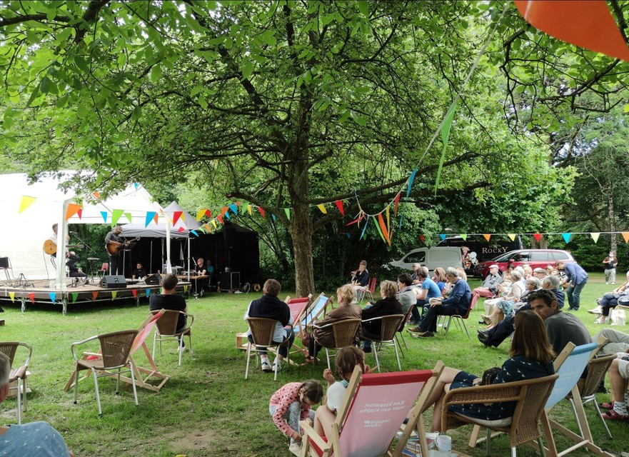 Camping Willems met de optredens.