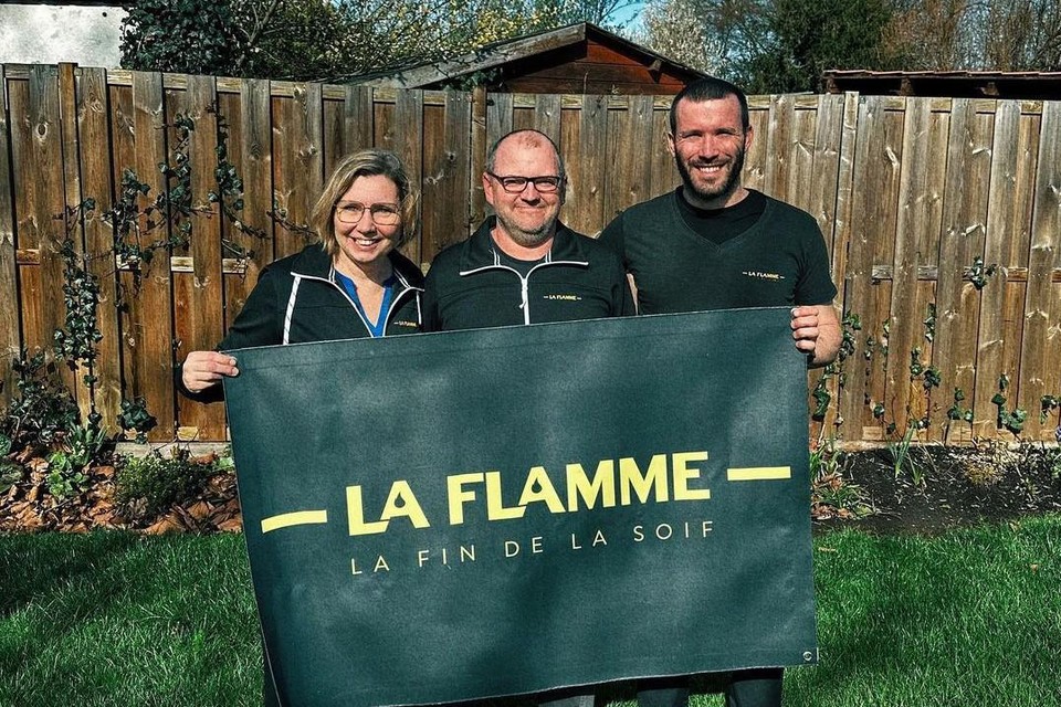 David Aerts (rechts) neemt microbrouwerij la Flamme uit Kapelle-op-den-Bos over.