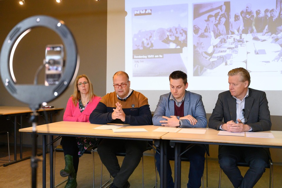 Vlnr: Cindy Simons, Guido Vaganée, Yonathan Bosman en Geert Teughels.