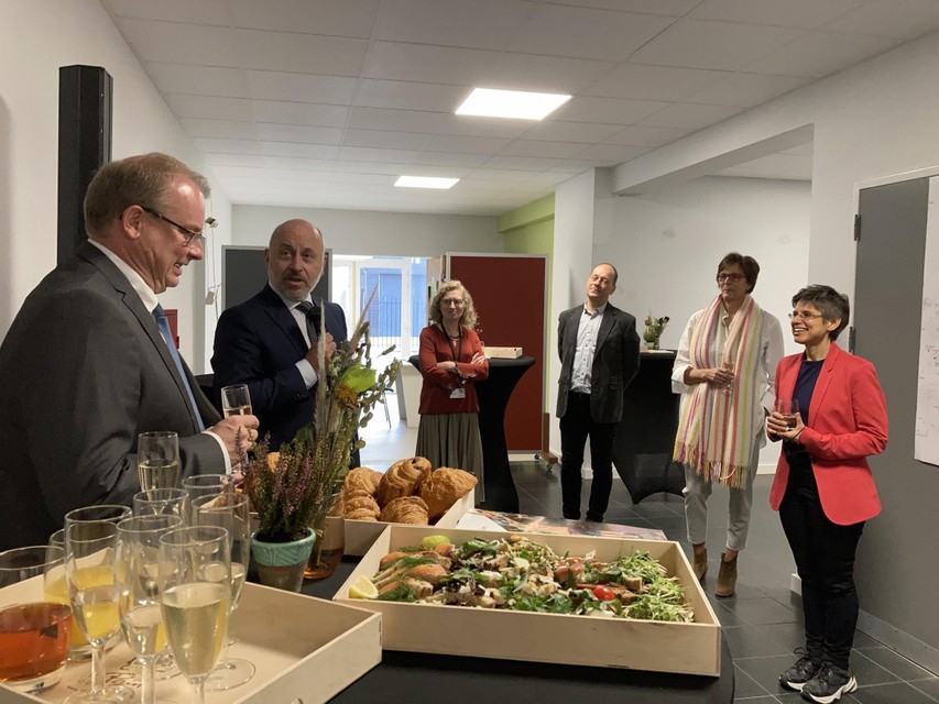 In september bracht gouverneur Cathy Berx nog een werkbezoek aan Essen en het nieuwe Zorgpunt in ontwikkeling.