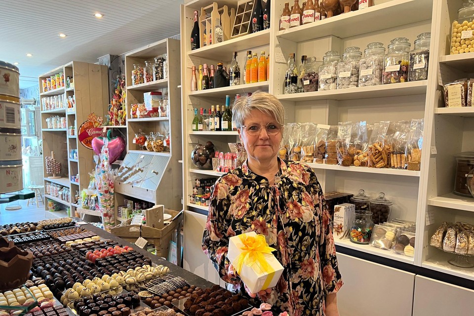 Maria-Christina kan pronken met een mooi aanbod pralines.