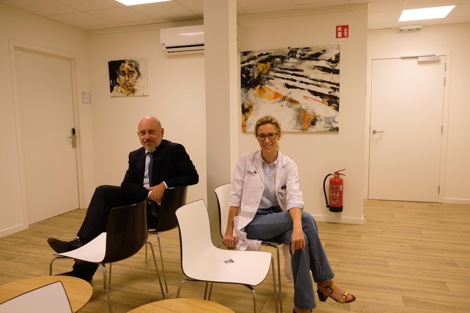 Hoofdgeneesheer Joost Baert en afdelingshoofd psychiatrie Marjolijn Bergoets.