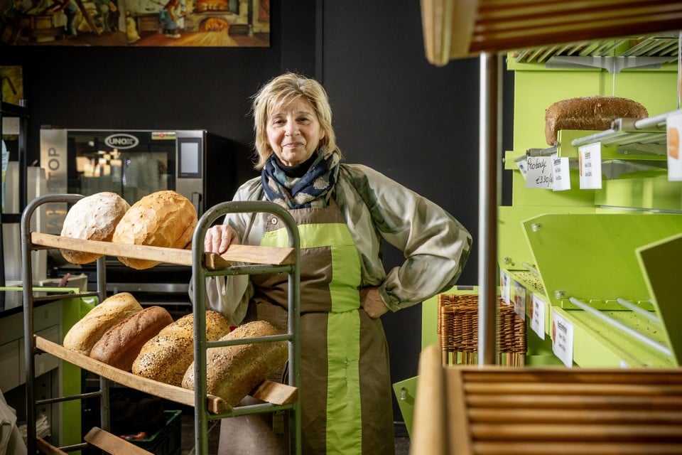 Maryse Gregoir bij Bakkerij Boudiny in de Molenstraat in Heist-op-den-Berg.