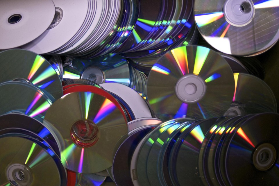 Zelfs bibliotheken bouwen cd-afdeling af, maar 'compact disc' is niet voor dood: “Streamen? Daar begin ik niet meer aan” (Antwerpen) | Gazet van Antwerpen