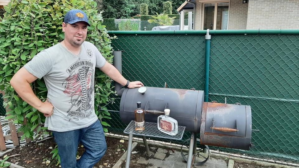 Een Oklahoma Joe Smoker.