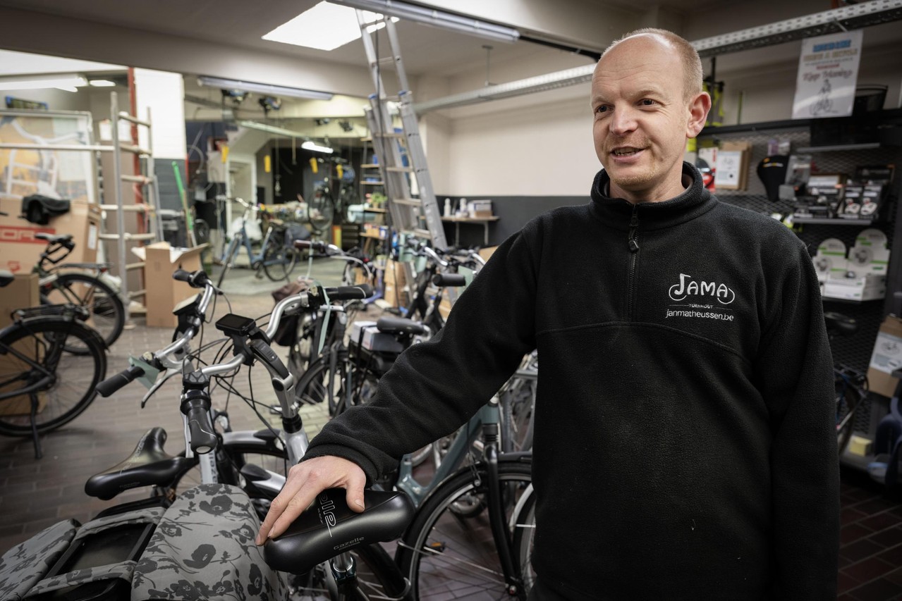Archaïsch Demon schild In een handomdraai is je fiets ermee losgemaakt: wat is de 'Poolse sleutel'  die dievenbendes steeds vaker gebruiken? (Turnhout) | Gazet van Antwerpen  Mobile