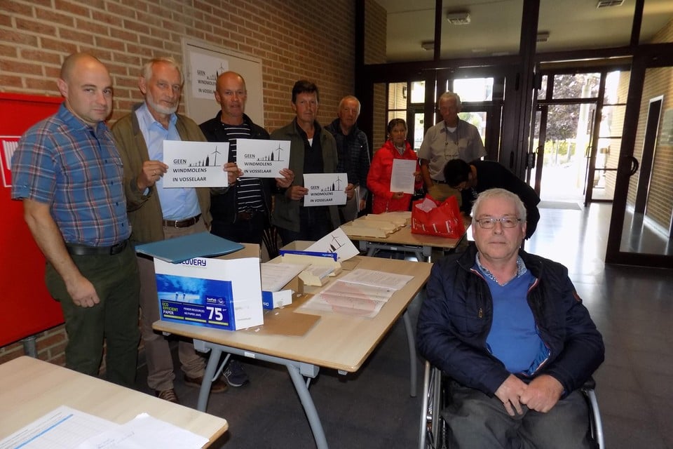 Bewoners van Hemeldonk in Gierle en Vosselaar voerden vorig jaar al protest tegen de komst van windturbines langs de E34.