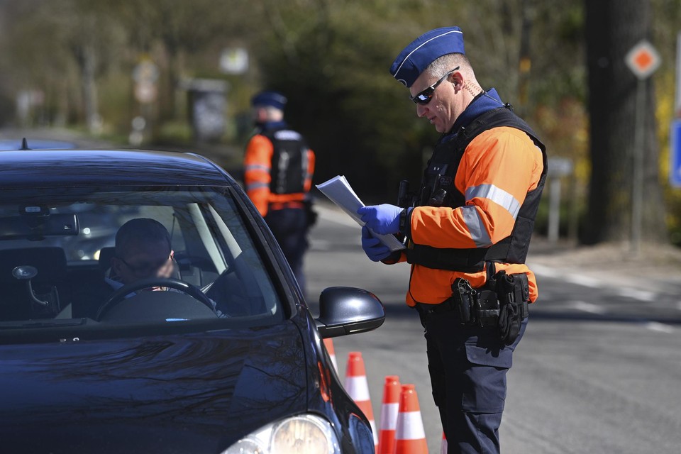 Grenscontroles uitgevoerd door de federale politie.