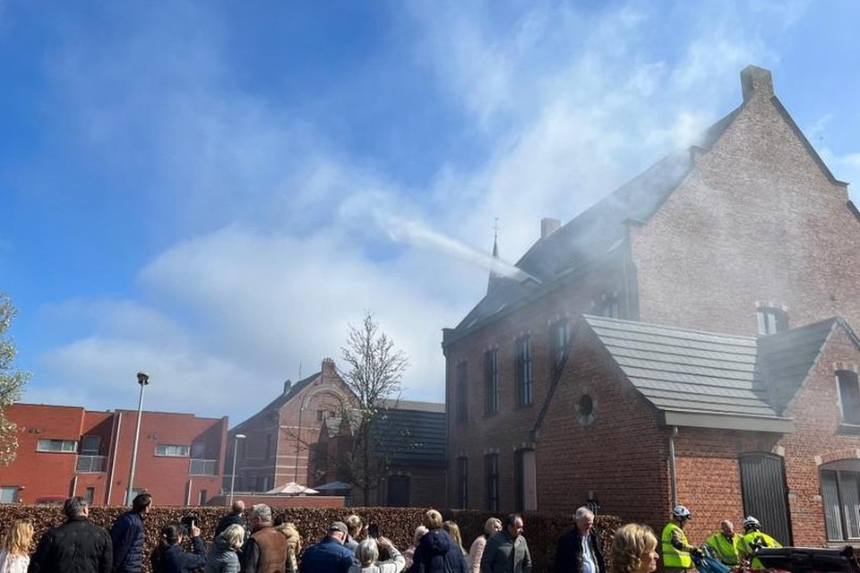 De brandweer van de zone Taxandria hield eind maart nog een oefening in het voormalige OCMW-gebouw in de Kerkstraat in Lille. 