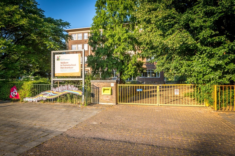 Basisschool Het Avontuur in Berchem. Tussen 2010 en 2015 werd in Antwerpen 70% van de dossiers rond capaciteit en scholenbouw uitgevoerd. . 