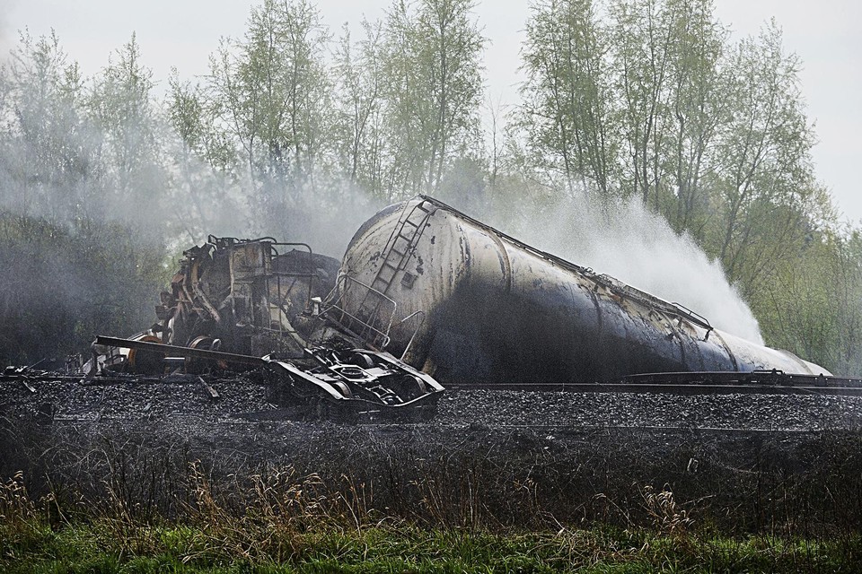 In mei 2013 ontspoorde een goederentrein in Wetteren, waardoor enkele ketelwagens met driehonderd ton van de chemische stof acrylonitril in brand vlogen. 
