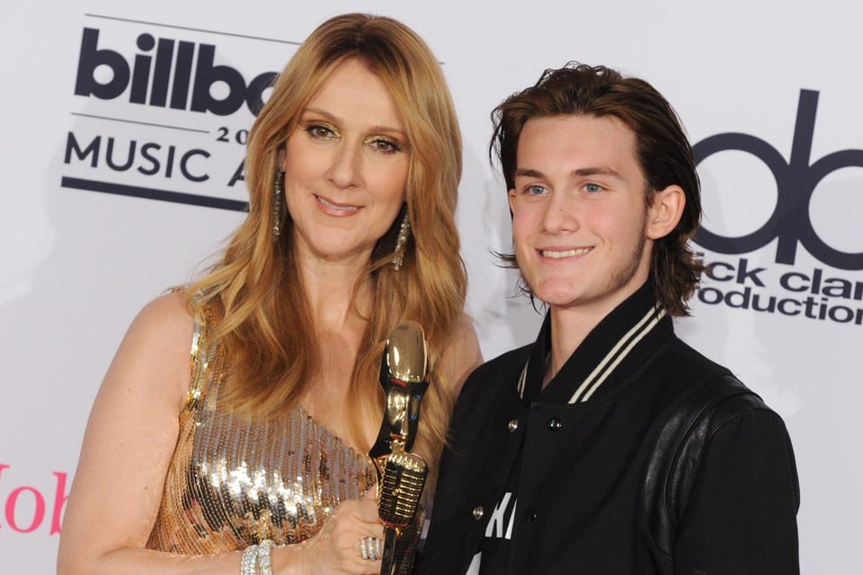 Celine Dion en René-Charles op de Billboard Music Award .