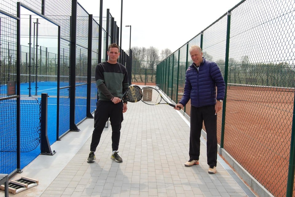 Sportleerkrachten Jan en Dominique doceren vanaf september zowel tennis als padel. 
