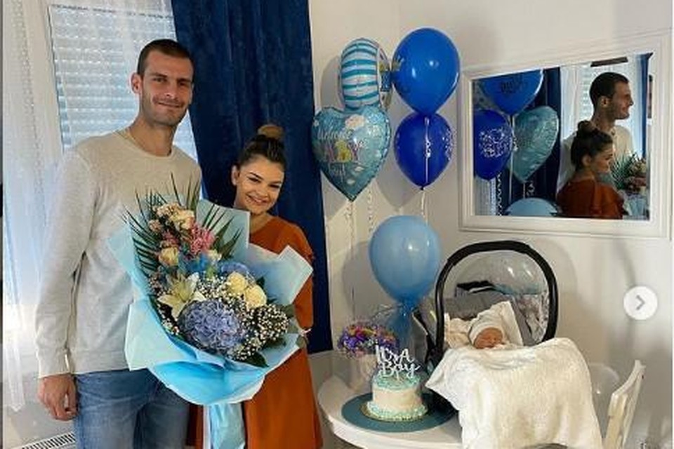 Ruim twee maanden geleden reisde Vukotic al eens naar Bosnië om zijn Jovana bij te staan bij de geboorte van hun eerste zoontje, Matija.