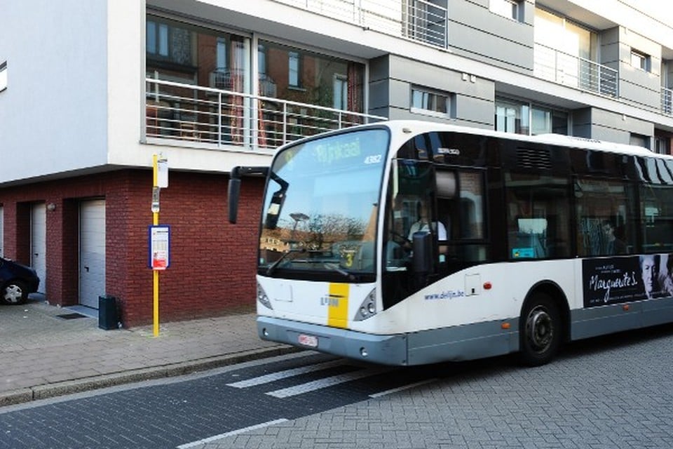 Konijn Rijpen Halve cirkel District en De Lijn praten over alternatieven bus 9 (Berchem) | Gazet van  Antwerpen Mobile