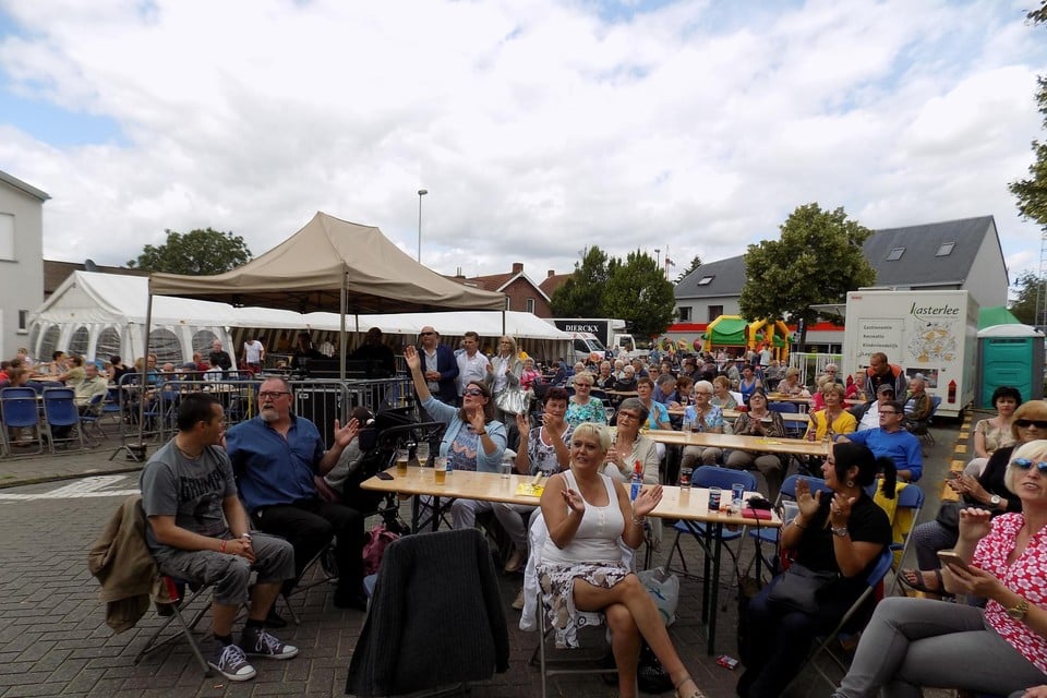 Net zoals enkele jaren geleden in Tielen kunnen inwoners op maandag 11 juli de Vlaamse feestdag vieren in Lichtaart. 