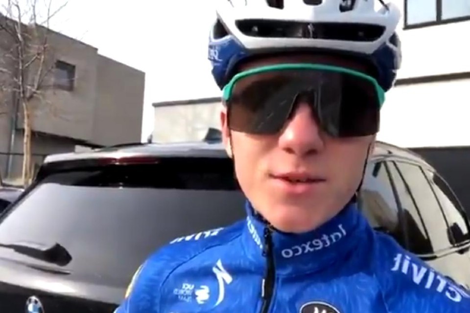 Remco Evenepoel Kruipt Voor Het Eerst Weer Op Fiets Voor Tra Gazet Van Antwerpen Mobile