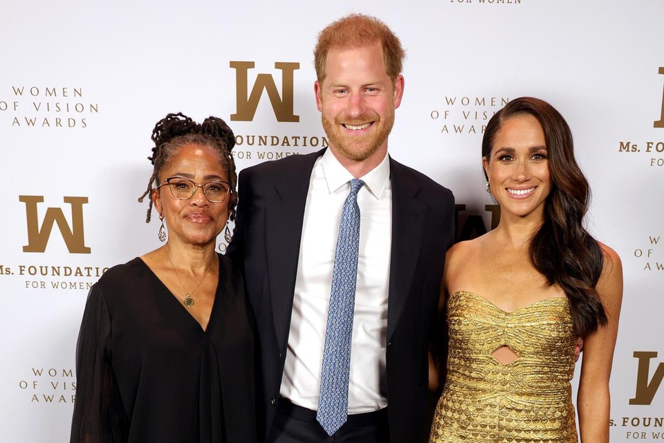 Harry, Meghan en Doria, de moeder van de Hertogin van Sussex woonden dinsdag het Ms. Foundation Women of Vision Awards bij in Manhattan.