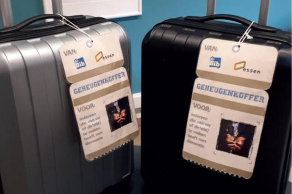 Twee geheugenkoffers zijn gratis te ontlenen in de bibliotheek van Essen. 