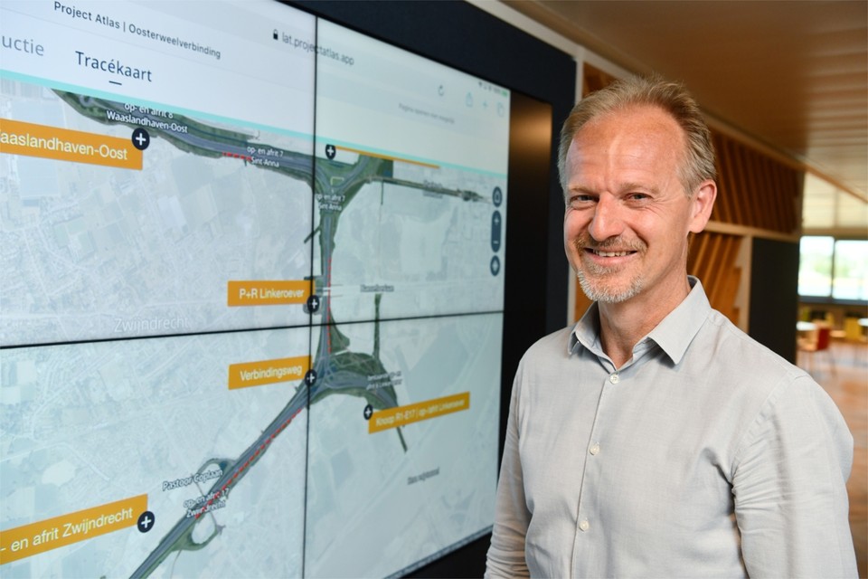 Algemeen directeur Lantis Luc Hellermans: “Met machines konden we vrij snel weer aan de slag omdat daarbij de social distancing kan gerespecteerd worden. Voor civiele werken, waarbij veel arbeiders nodig zijn, is dat een stuk minder evident.”