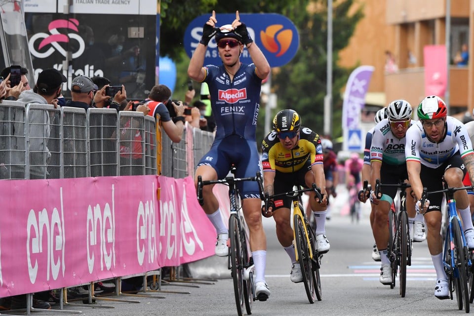 De eerste etappe voor sprinters begint in de stad waar Tim Merlier drie jaar geleden zijn eerste en voorlopig enige ritzege in de Giro boekte.